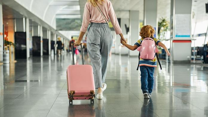 Oblíbená aerolinka chce zdražovat a rušit lety. Doplatit na to mohou i Češi