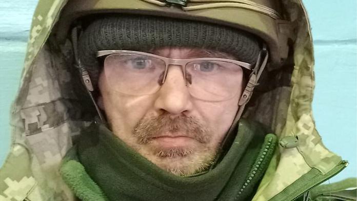 Zmizelého Čecha bojujícího na Ukrajině našli. Fotil se s hákovým křížem
