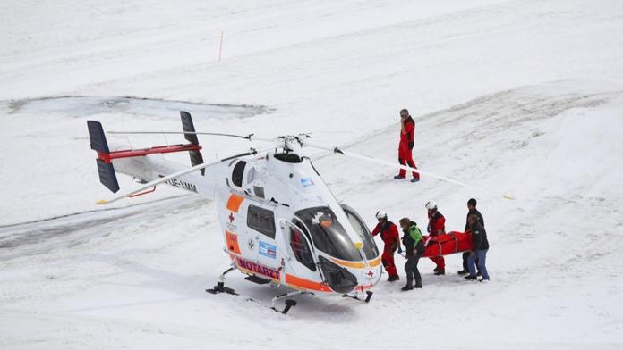 Na horách v Rakousku zemřel 55letý turista. Našli ho zmrzlého ve sněhu