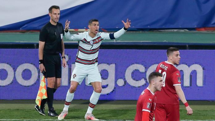 Cristiano promiň! Sudí se omluvil za neuznaný gól, VAR není kvůli covidu