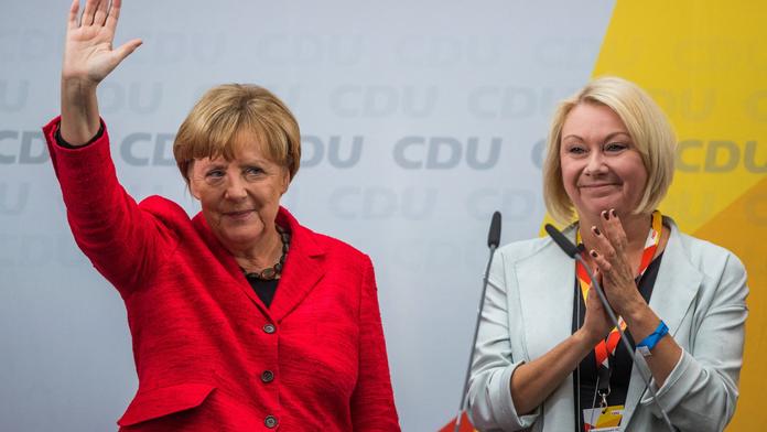 Německá politička zkolabovala v letadle, po nouzovém přistání zemřela