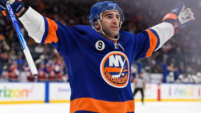 Islanders překvapili rozjeté hokejisty St. Louis. Palmieri přišel o dva góly