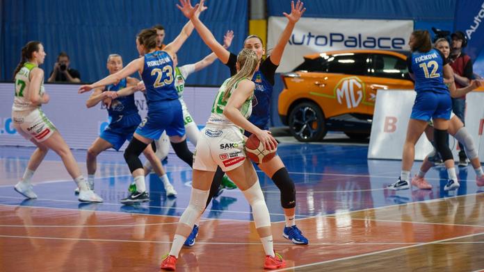 Levhartí nátlak přišel pozdě, KP se v sérii o bronz ujalo vedení