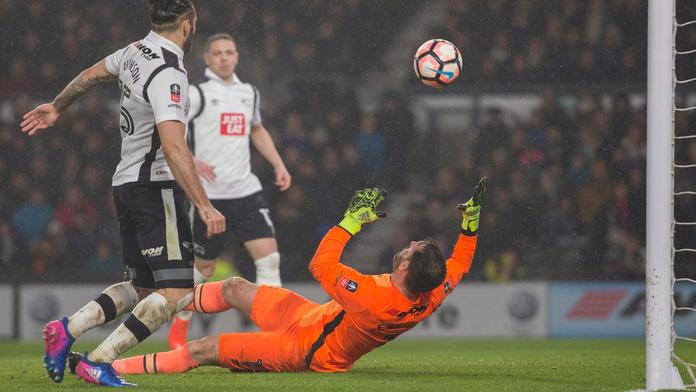 Vydrovo Derby nakonec v derby s Leicesterem jen remizovalo!