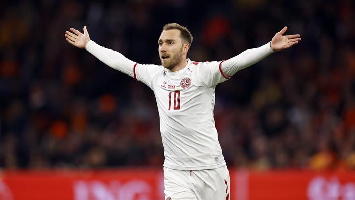 Návrat Eriksena do reprezentace z říše snů. Trefil se po dvou minutách na hřišti