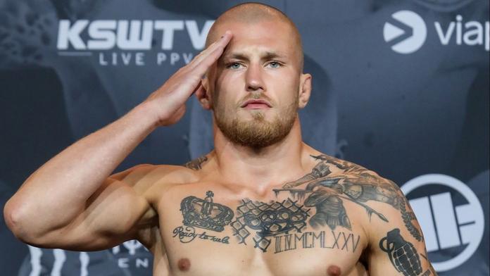 Humburger před KSW převážil o dvě kila. Přijde o velkou část výplaty