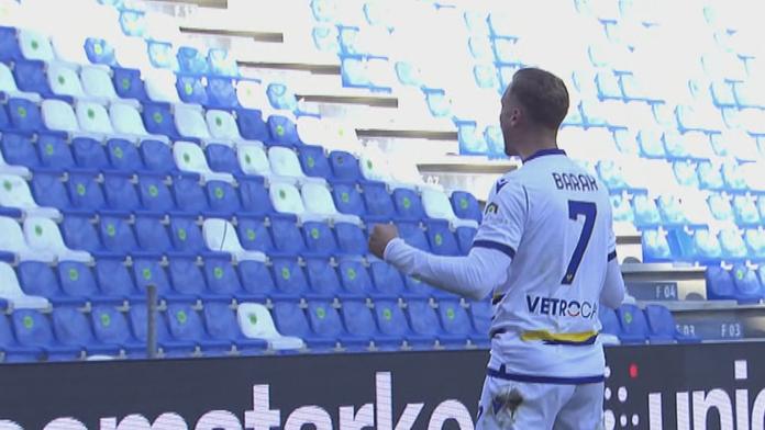 Víkendové sestřihy: Schick se opět trefil, Barák sestřelil Sassuolo hattrickem