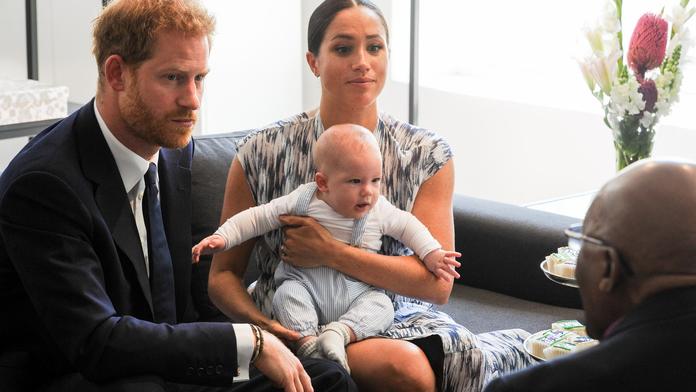 Další podpásovka od otce vévodkyně Meghan. Kvůli vnoučatům jde přes mrtvoly