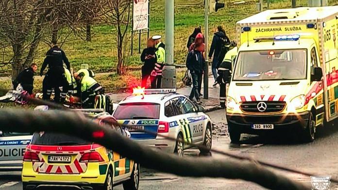 Holčičku srazilo auto, pohotová svědkyně jí poskytla první pomoc