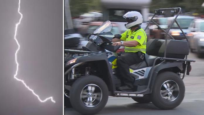 Policista zasažený bleskem promluvil! Už ho pustili z nemocnice