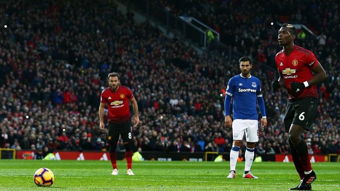 Pogba šokoval penaltou, vyčkávací taktika mu málem nevyšla