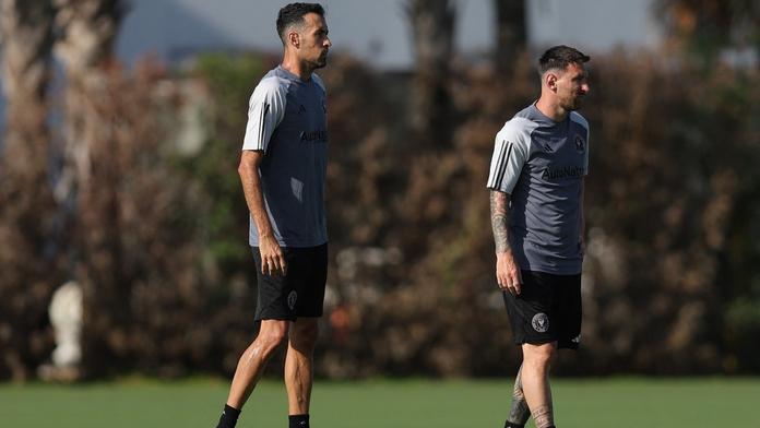 Stará parta z Barcy se schází v Miami. V týmu už je Alba, Inter láká i další ikonu