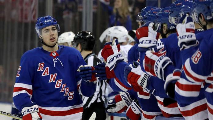 První gól v NHL: Chytil skóroval ve slavné Madison Square Garden!