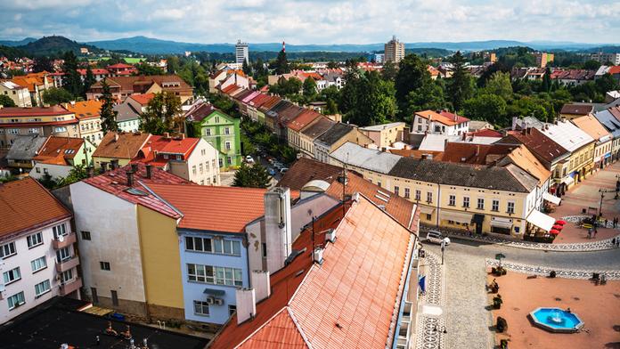 Pět otázek pro kandidáty do Senátu: Podívejte se, jak odpovídali v Jičíně