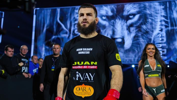 Ostuda Brichtova soupeře v KSW. Převážil téměř o kilo a půl