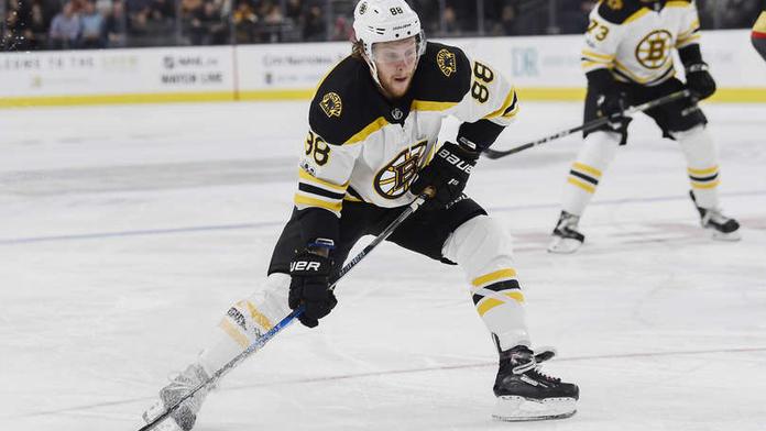 Pastrňák opět skóroval, ale na výhru v Las Vegas to nestačilo