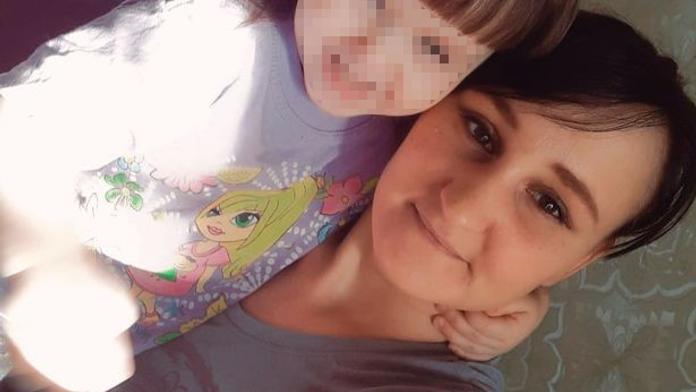 Náměsíčná dívka (3) chodila po domě a umrzla. Na chodbě bylo 15 stupňů pod nulou