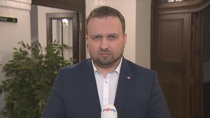 Jurečka chce zvyšovat daně. Čtenáři TN.cz na to mají jasnou odpověď