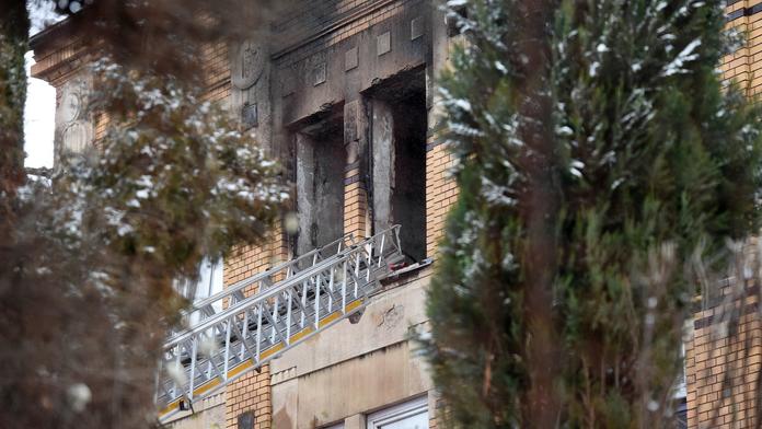 Požár ve Vejprtech se děsivě podobá tragédii z Requiem pro panenku