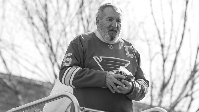 Tragická zpráva ze zámoří. Hokejová legenda Blues se zabila v autě