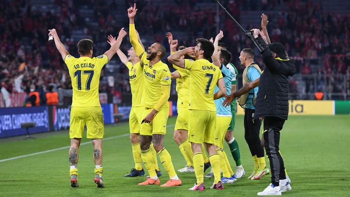 Divoké oslavy v Lize mistrů! Hráči Villarrealu tancovali na stole i skříni