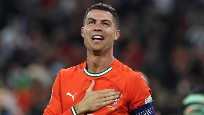 Ronaldovi fanoušci zuří: FIFA ho ponížila oficiálním plakátem k mistrovství světa