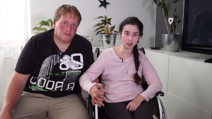 Hořké přiznání vozíčkářky Lucky: Péči o syna sama nezvládám!