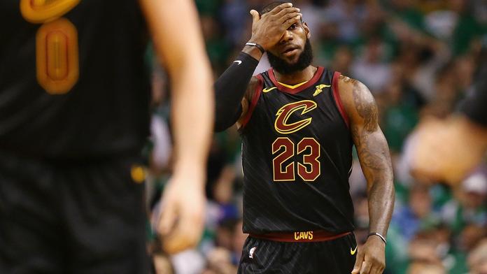 LeBron nevěří svým očím! Bostonu stačí jediná výhra a je ve finále