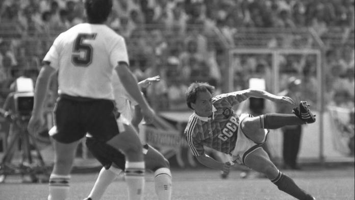 Držitel Zlatého míče brání Ukrajinu. Bývalý fotbalista vstoupil do armády