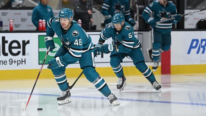 Před Prahou zaznamenaly týmy Sharks a Predators velké výhry. Vidět byl i Hertl