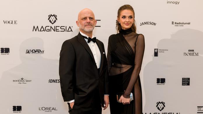 Hynek Čermák se znovu oženil. Podělil se o fotky