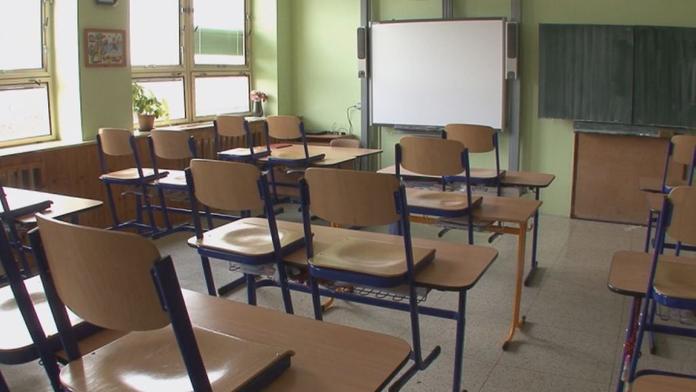 Záhada v chomutovské ZŠ: Řádění fantoma už řeší policie!