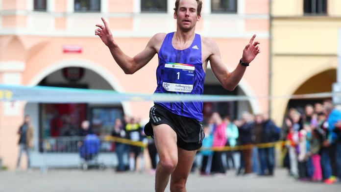 RunTour láká do Hradce na osobní rekordy a řadu osobností