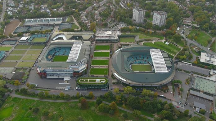 Páry souložily na Wimbledonu v tiché místnosti. Ta bude teď pod dohledem