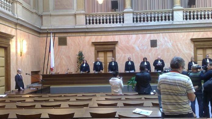 Amnestie zůstane, jak je. Soud řekl, že ji zkoumat nebude