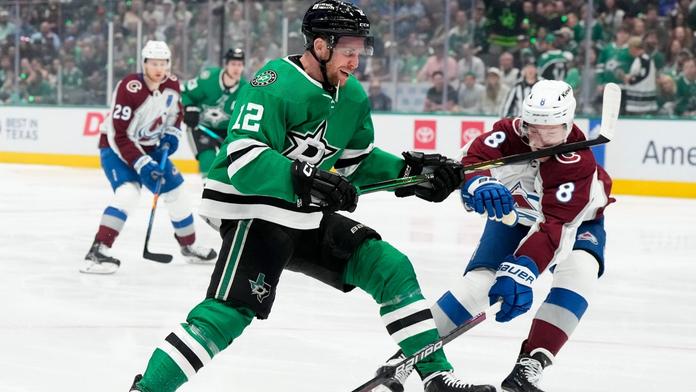 Dallas proti Coloradu nevyužil mečbol, Rittich má v NHL novou smlouvu