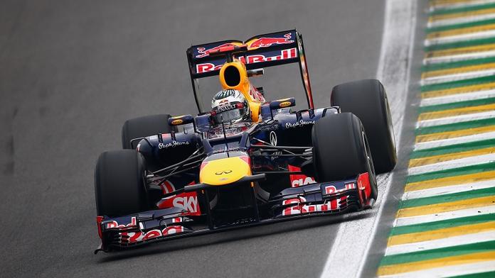 ON-LINE F1: Brazilské drama ovládl Button. Šampionem je Vettel