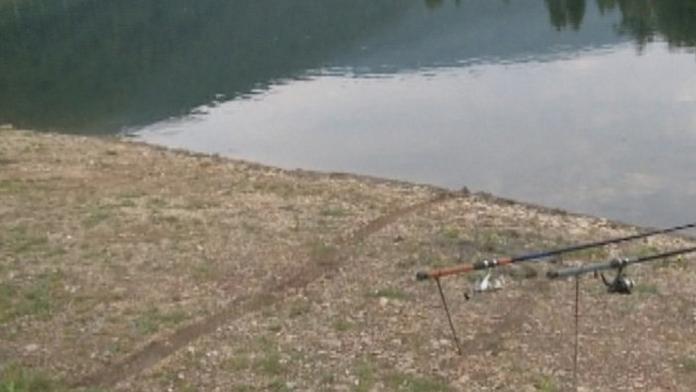 Auto s malým chlapečkem sjelo do přehrady. Lukášek (2,5) se utopil