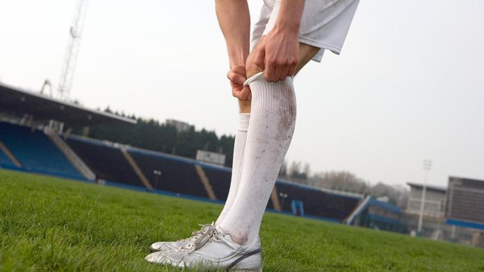 Na Premier League se řítí skandál. Reprezentant byl zatčen za znásilnění