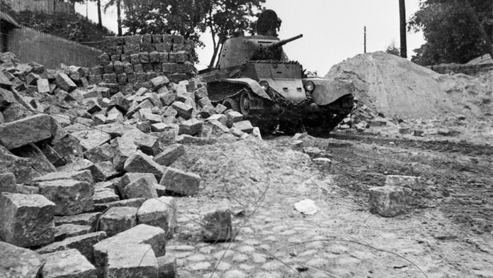 V roce 1939 Sověti osvobozovali Polsko, tvrdí Rusko. Expert: Spíše je bodli do zad