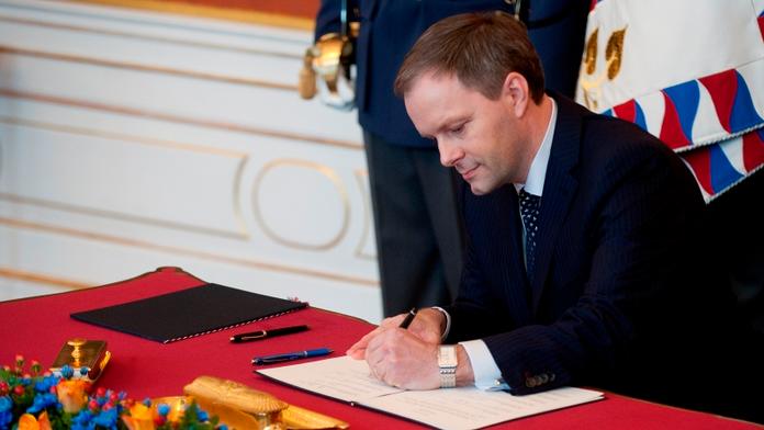Když mě chtějí vidět děti, manželka jim pustí zprávy! Co ještě prozradil ministr Chládek