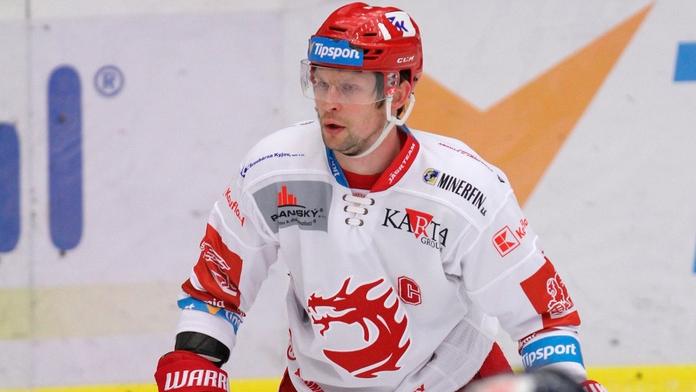 Vrána sestřelil Spartu dvěma góly. Pražané prohráli už popáté v řadě