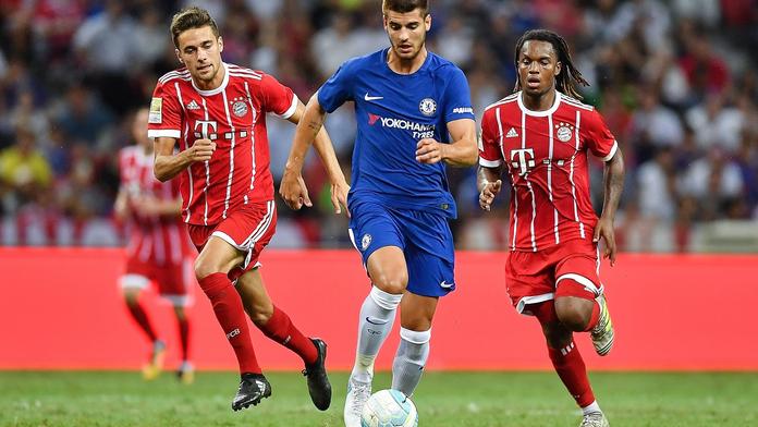Morata poprvé oblékl dres Chelsea. A Courtois se červenal