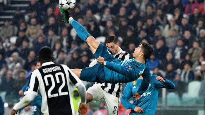 Ronaldovy nůžky vyhlášeny gólem sezony! ZDE se podívejte znovu