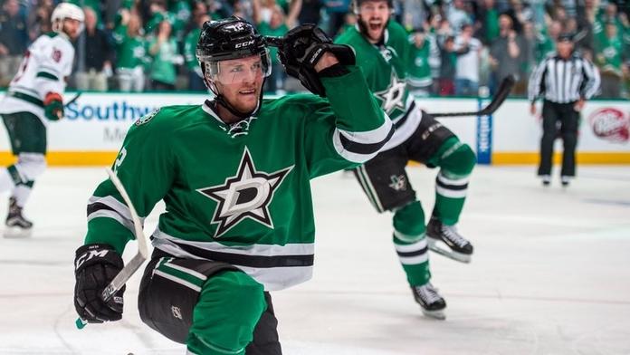 Faksa rozjásal Dallas, to Voráček poslal svůj tým do kolen