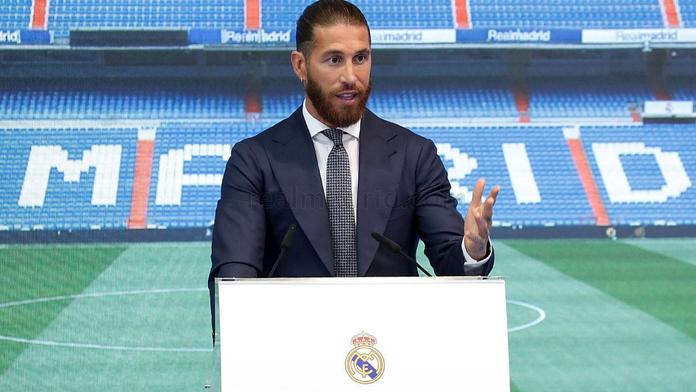 Ramos popřel přestupové spekulace, při loučení s Realem se rozplakal