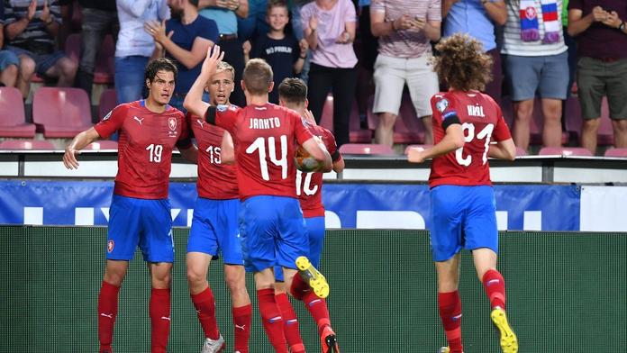 Česko - Bulharsko 2:1, první výhru zařídil dvěma góly Schick