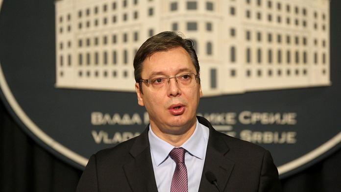 Srbský prezident Vučič měl nehodu. Za atentát zatkli tři lidi