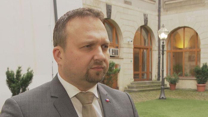 Do důchodu se bude odcházet v různém věku, chystá Jurečka. Záležet má na profesi i vzdělání