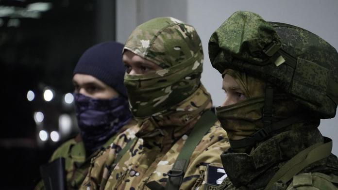 Rusové se vypořádali se zrádci, tvrdí Ukrajina. Bez slitování je popravili